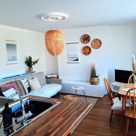 Seagrass Studio Apartment Скарбъро Екстериор снимка