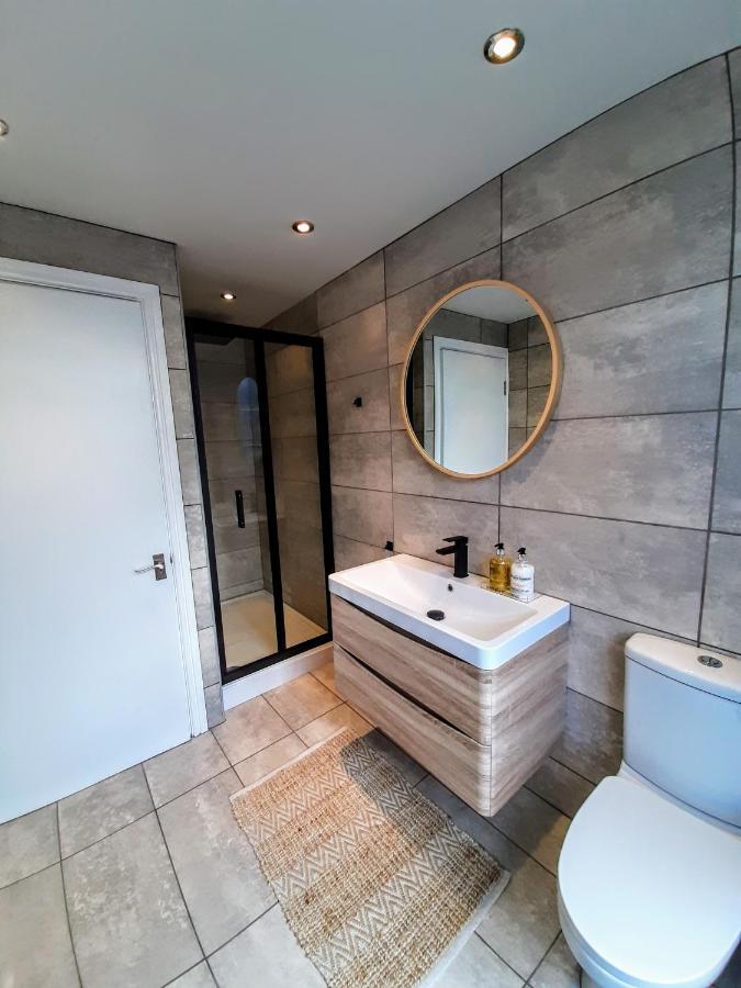 Seagrass Studio Apartment Скарбъро Екстериор снимка