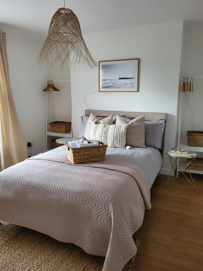 Seagrass Studio Apartment Скарбъро Екстериор снимка