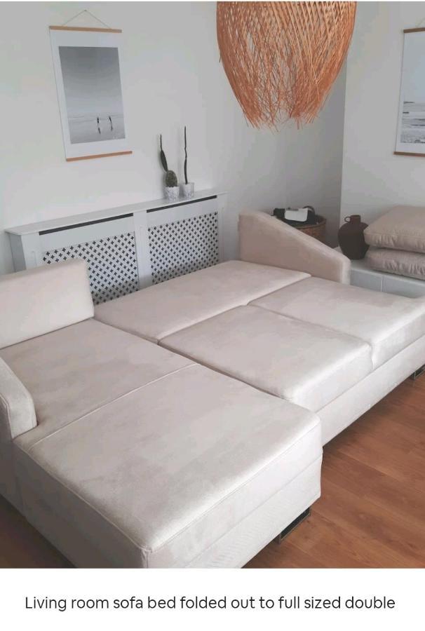 Seagrass Studio Apartment Скарбъро Екстериор снимка